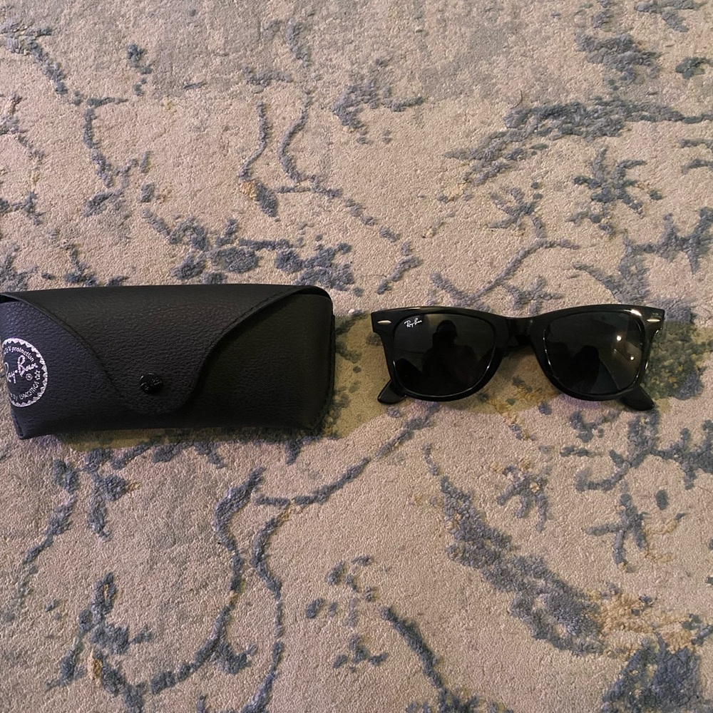 Raybans - size Large - black frames, black lens